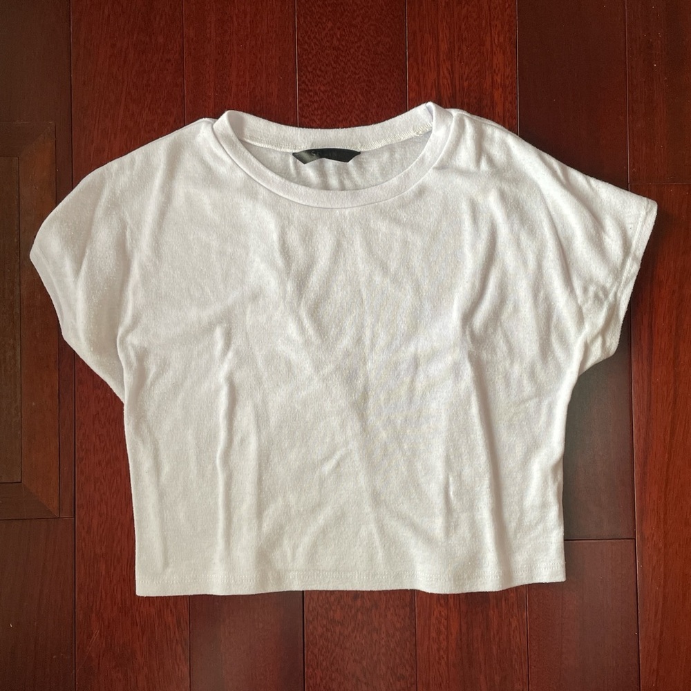 SHEIN White Crop Top
